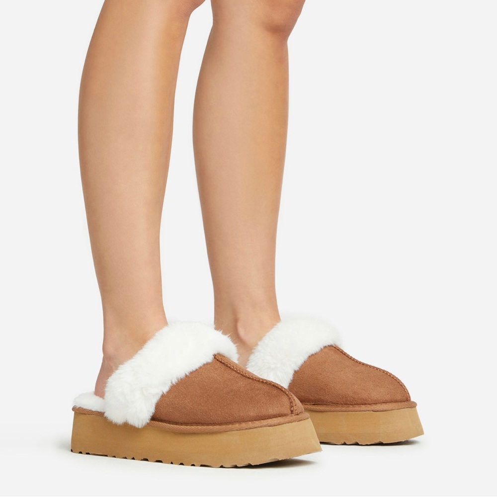 FUR PLATFORM SLIPPER IN CHESTNUT BROWN